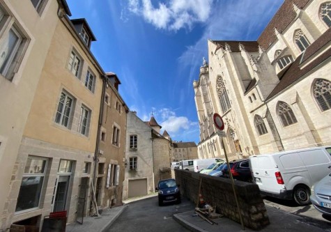 rue-6057399912524193902