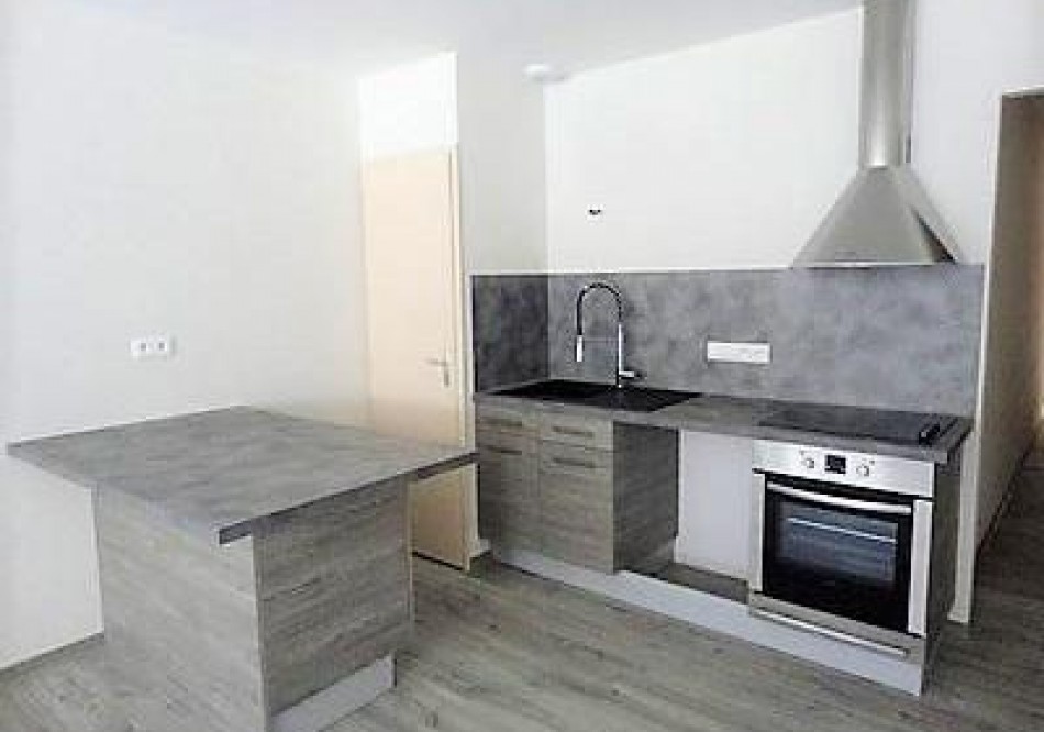 90-90-0526_CUISINEPub-5985119917944670465